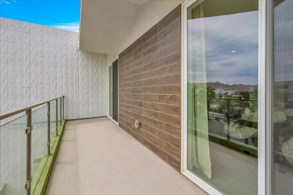732 Obsidian Loop E Palm Springs, CA 92264