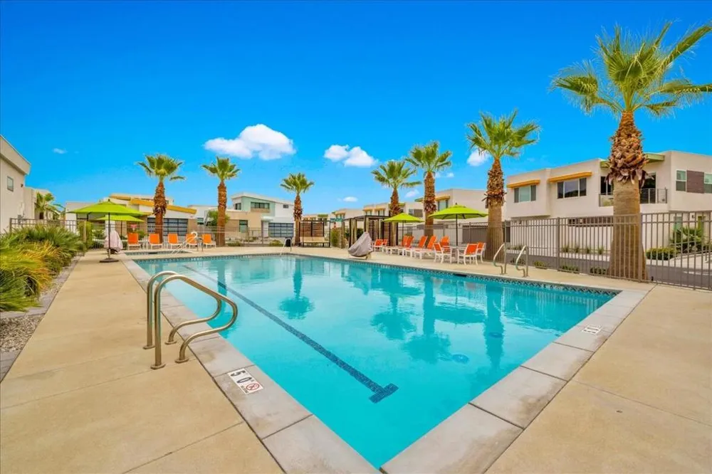 732 Obsidian Loop E Palm Springs, CA 92264