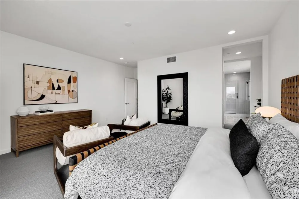732 Obsidian Loop E Palm Springs, CA 92264