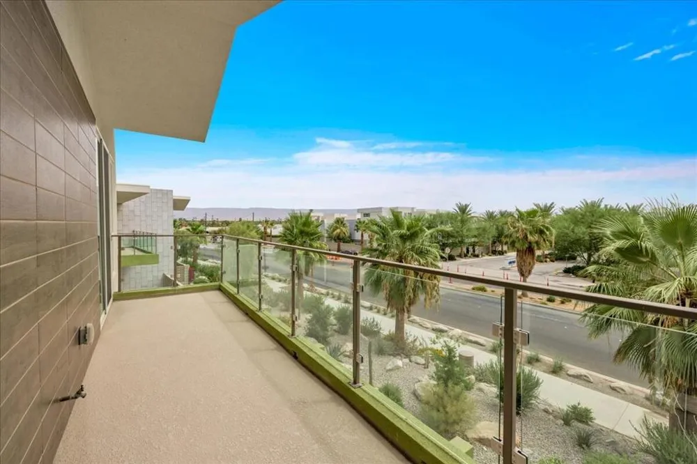 732 Obsidian Loop E Palm Springs, CA 92264