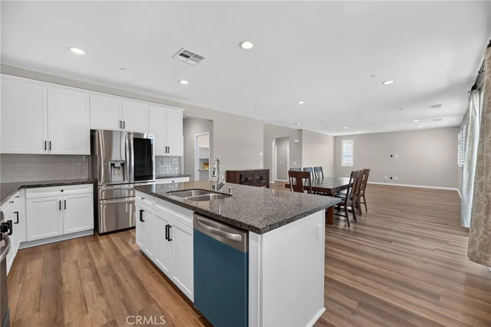 34136 Thistlewood Avenue Murrieta, CA 92563
