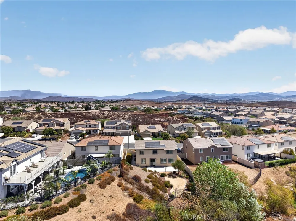 34136 Thistlewood Avenue Murrieta, CA 92563