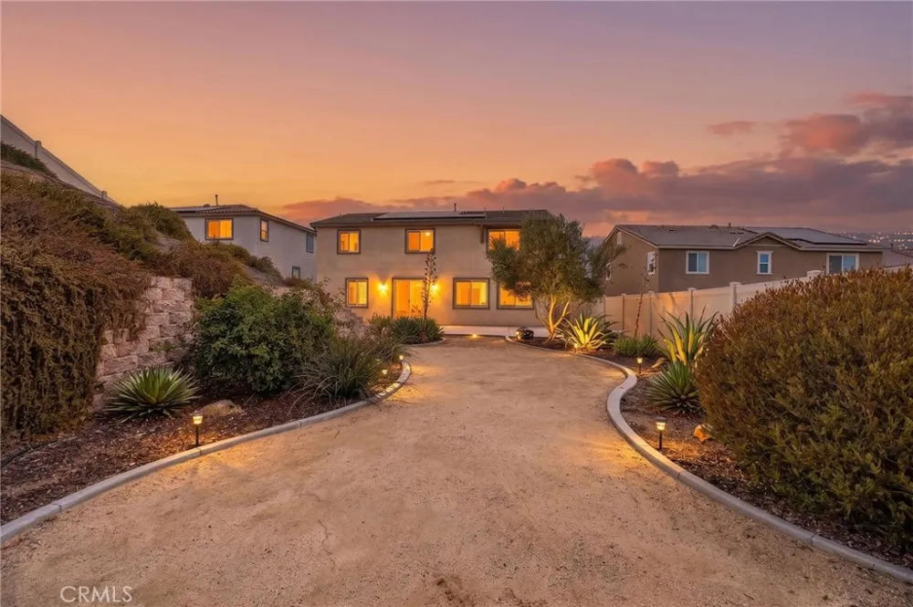34136 Thistlewood Avenue Murrieta, CA 92563