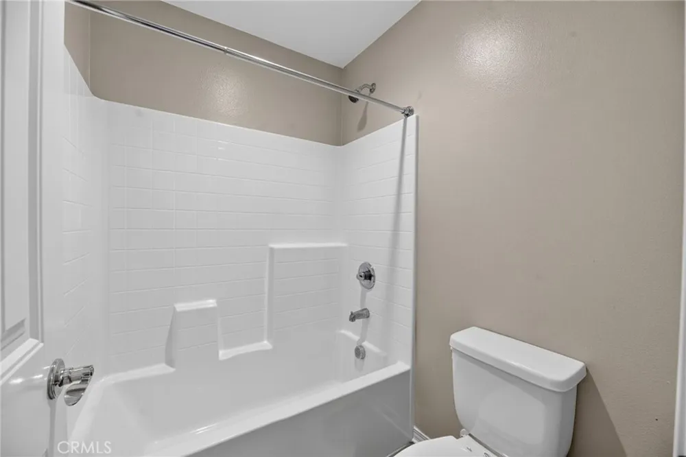 34136 Thistlewood Avenue Murrieta, CA 92563