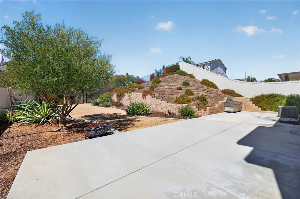 34136 Thistlewood Avenue Murrieta, CA 92563