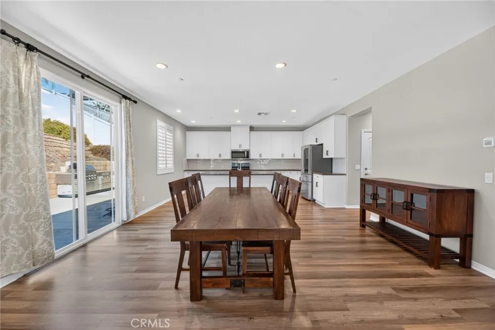34136 Thistlewood Avenue Murrieta, CA 92563