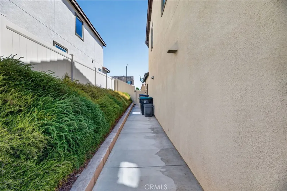 34136 Thistlewood Avenue Murrieta, CA 92563
