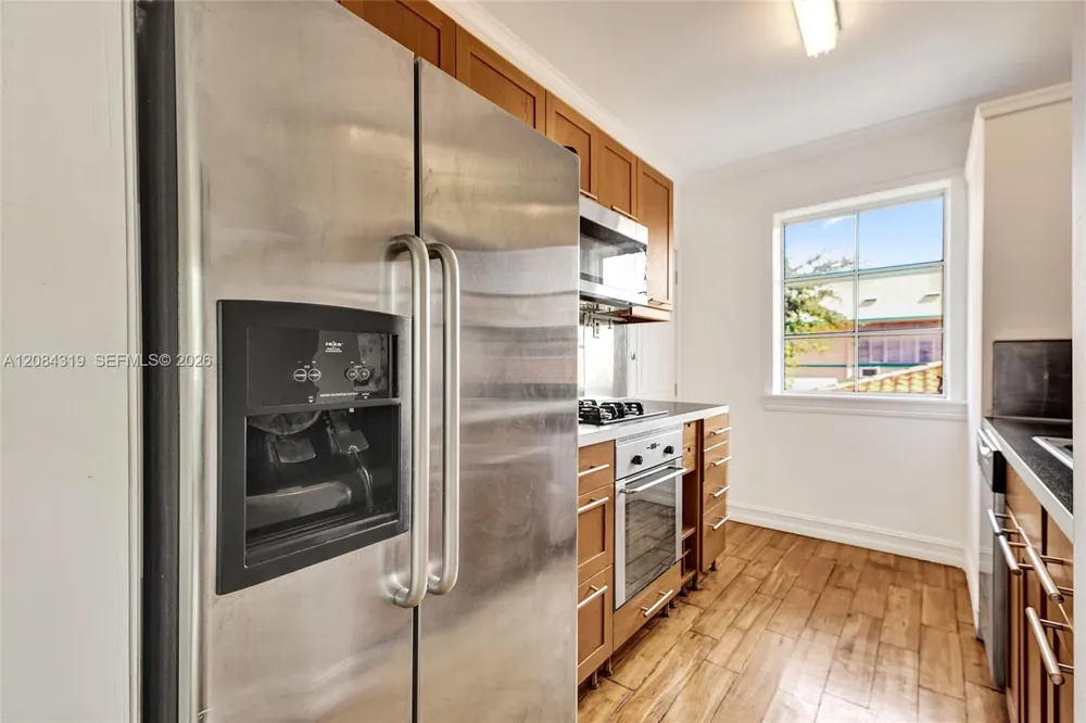 736 Lenox Ave #B7 Miami Beach, FL 33139