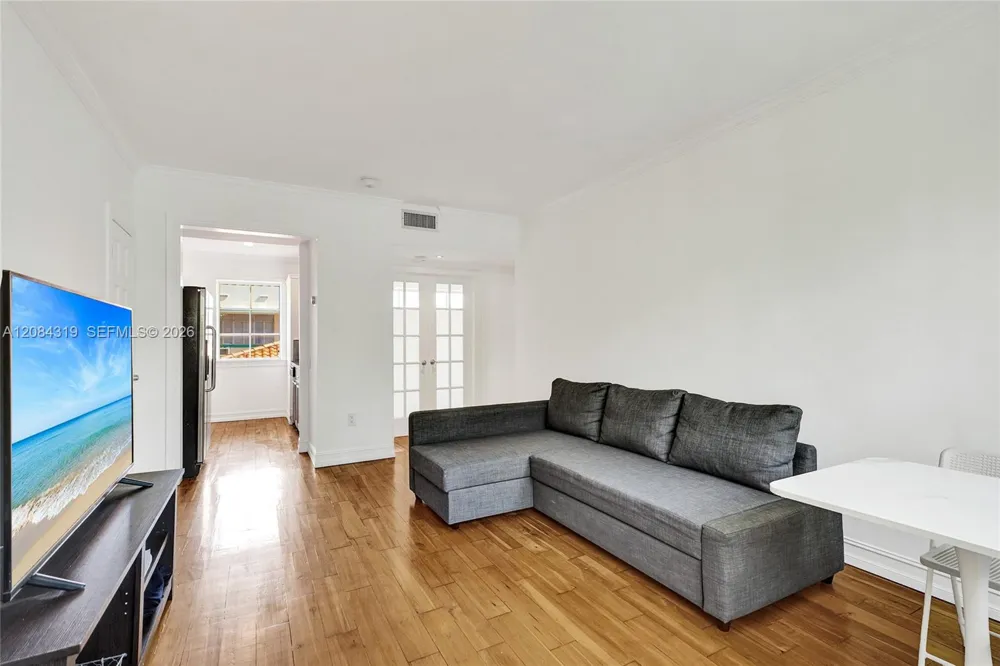 736 Lenox Ave #B7 Miami Beach, FL 33139