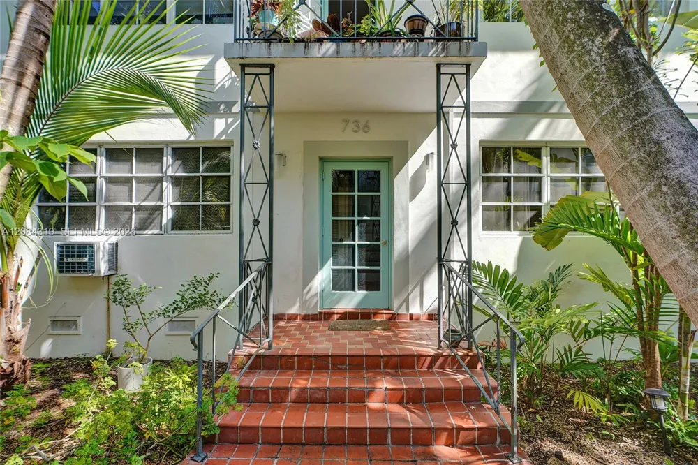 736 Lenox Ave #B7 Miami Beach, FL 33139