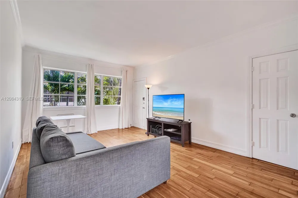 736 Lenox Ave #B7 Miami Beach, FL 33139