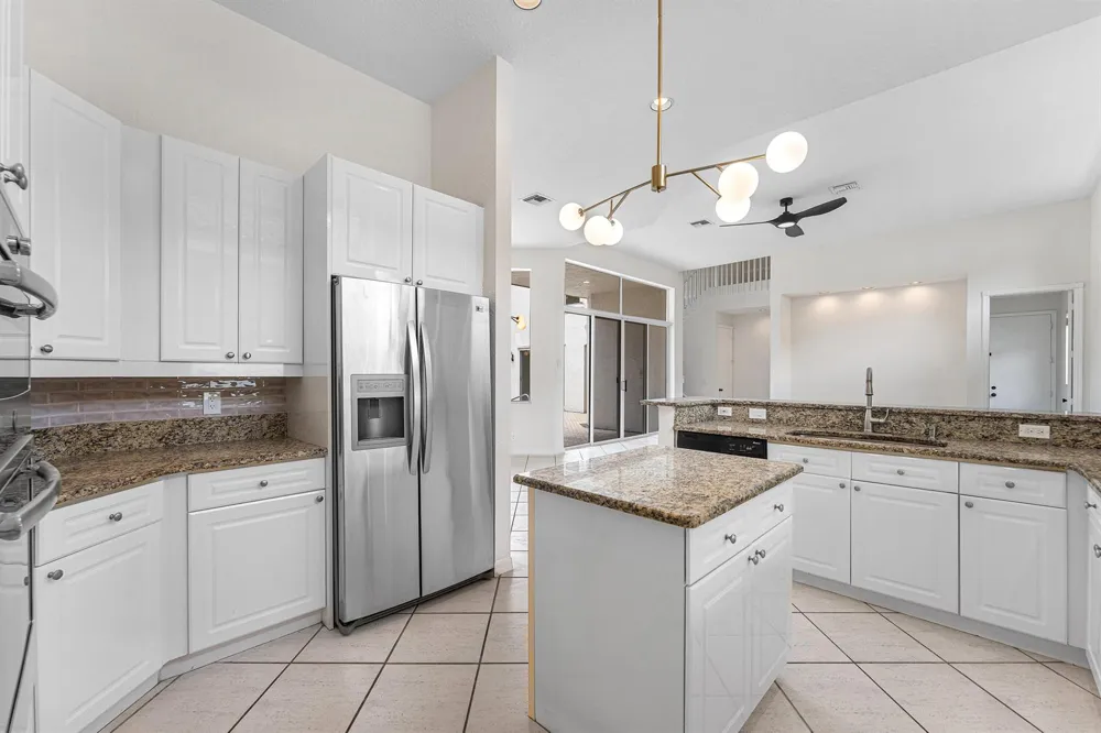 18596 Ocean Mist Drive Boca Raton, FL 33498