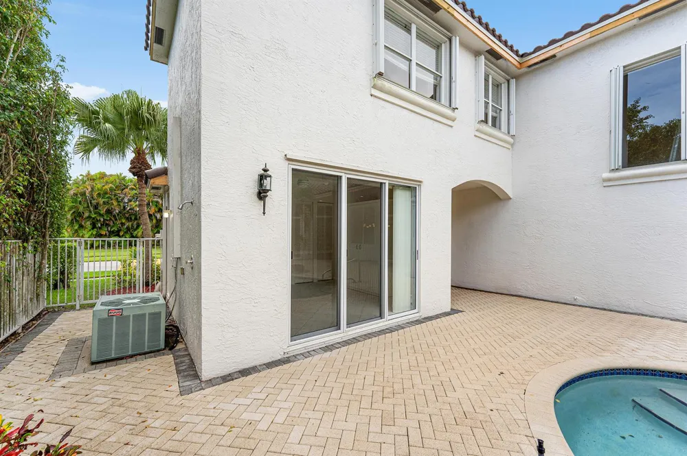 18596 Ocean Mist Drive Boca Raton, FL 33498