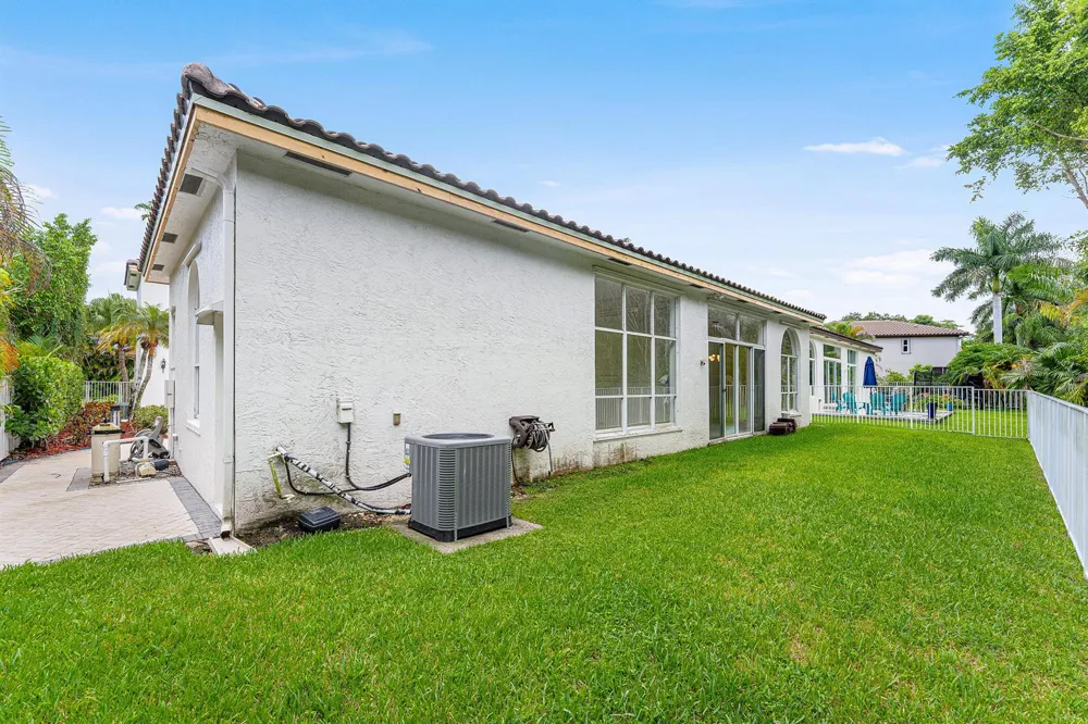 18596 Ocean Mist Drive Boca Raton, FL 33498