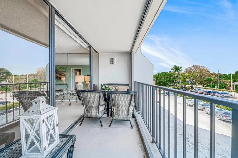 5600 Flagler Drive #203 West Palm Beach, FL 33407