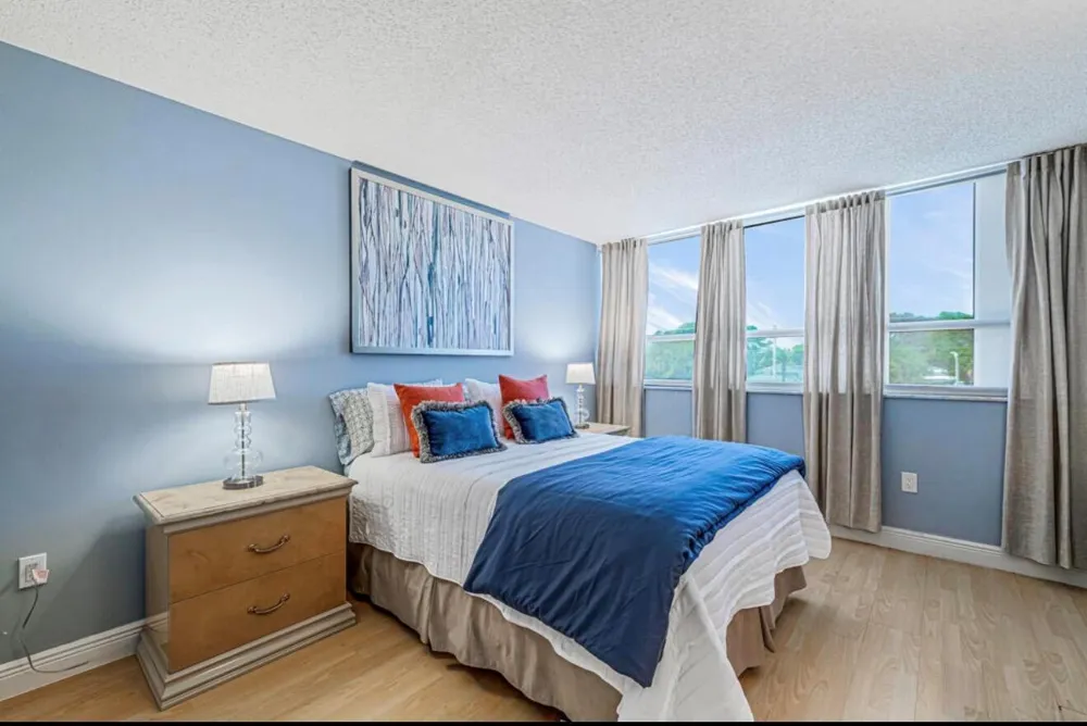 5600 Flagler Drive #203 West Palm Beach, FL 33407