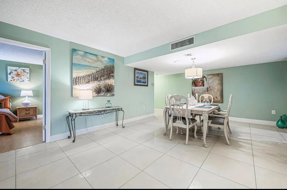 5600 Flagler Drive #203 West Palm Beach, FL 33407