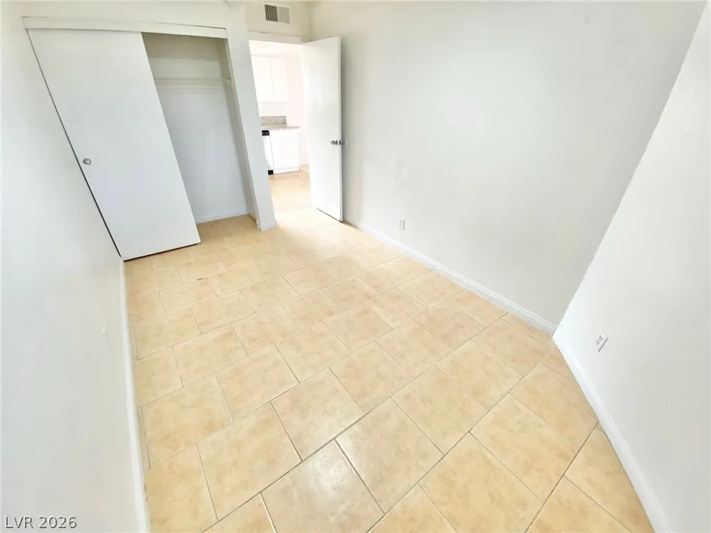 3804 Fitzpatrick Drive Las Vegas, NV 89115