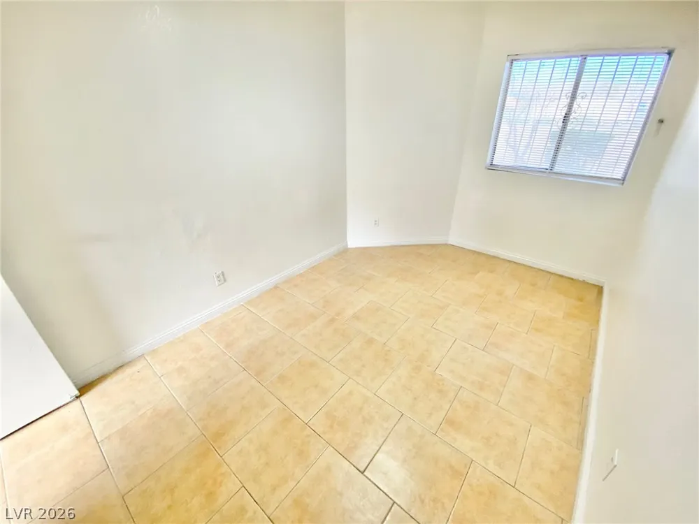 3804 Fitzpatrick Drive Las Vegas, NV 89115