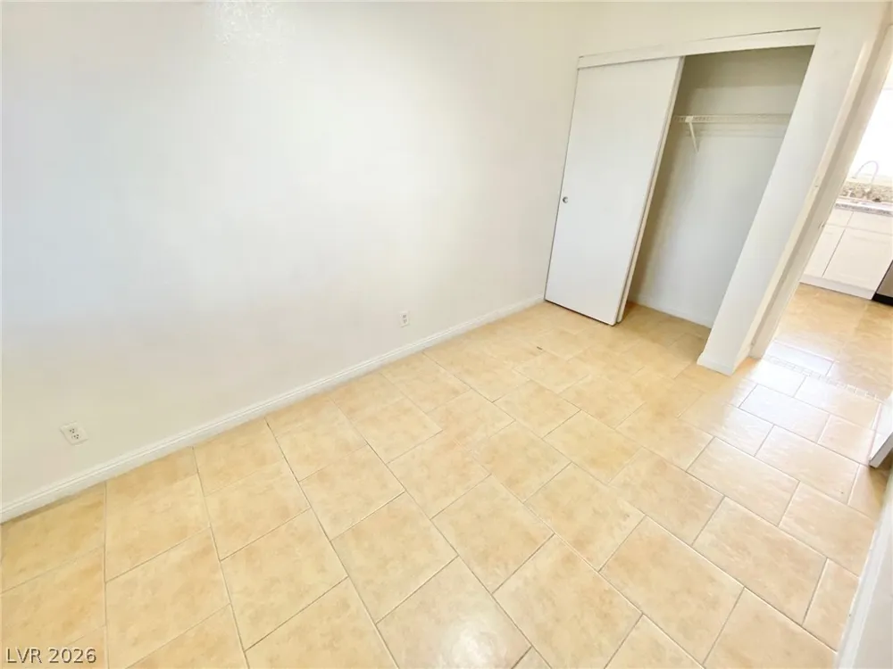 3804 Fitzpatrick Drive Las Vegas, NV 89115