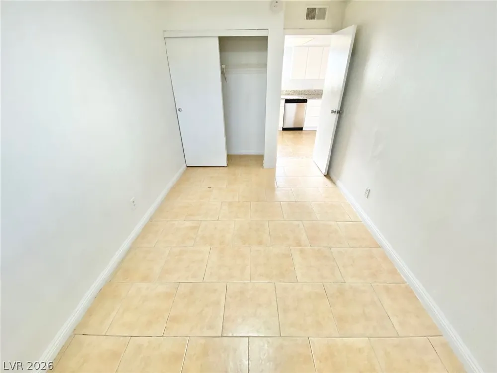 3804 Fitzpatrick Drive Las Vegas, NV 89115