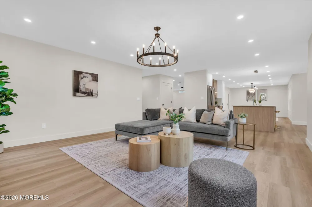 1001 Vessel Lane Manahawkin, NJ 08050
