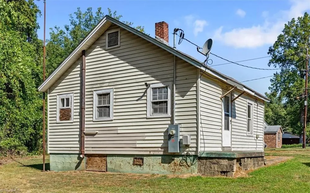 1205 Lyle Street Reidsville, NC 27320