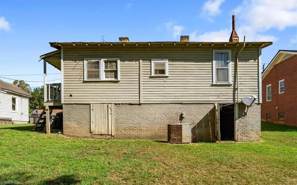 1205 Lyle Street Reidsville, NC 27320