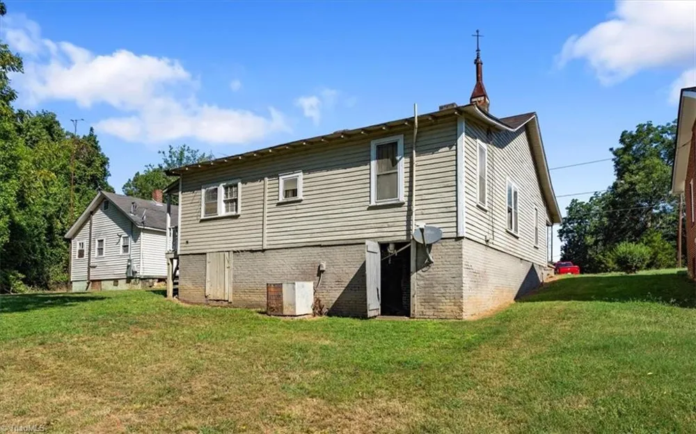 1205 Lyle Street Reidsville, NC 27320