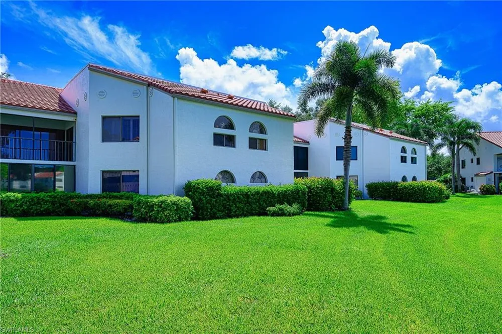 661 Windsurf Lane #A-202 Naples, FL 34108