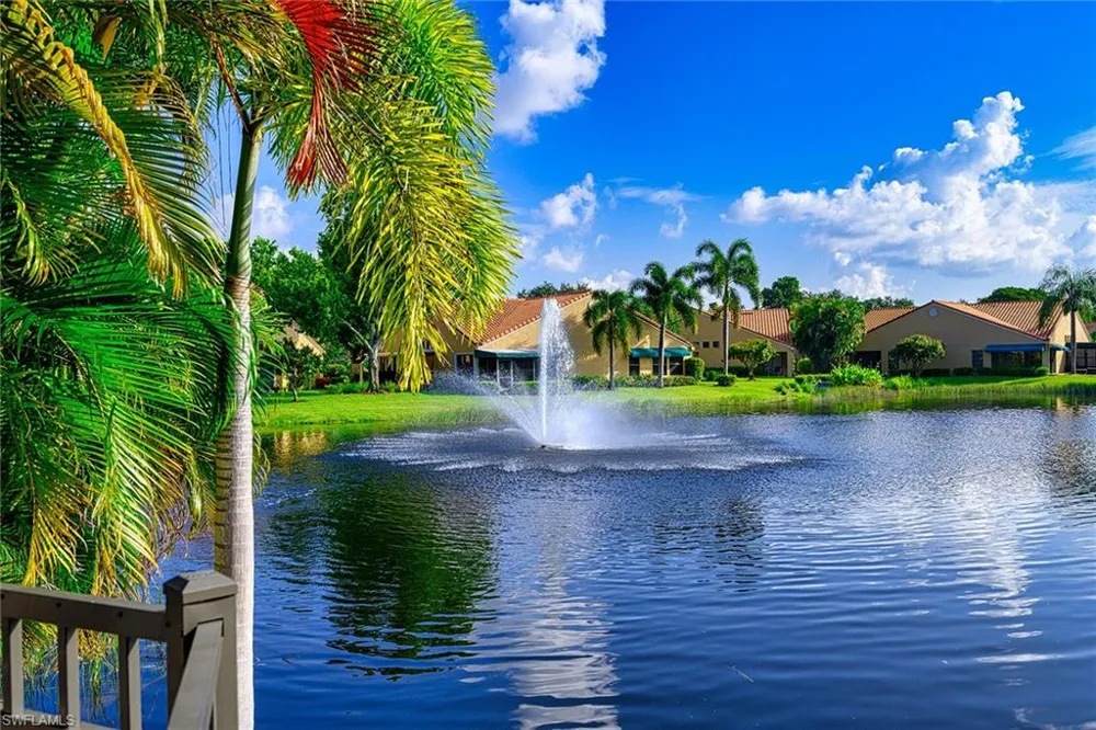 661 Windsurf Lane #A-202 Naples, FL 34108