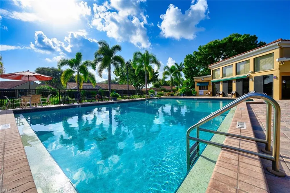 661 Windsurf Lane #A-202 Naples, FL 34108
