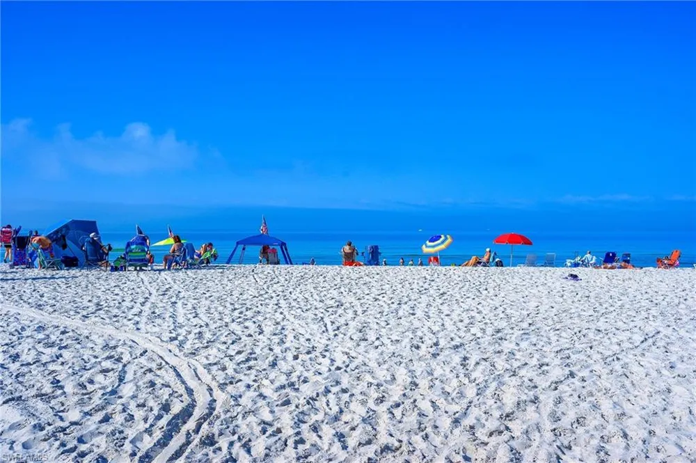 661 Windsurf Lane #A-202 Naples, FL 34108