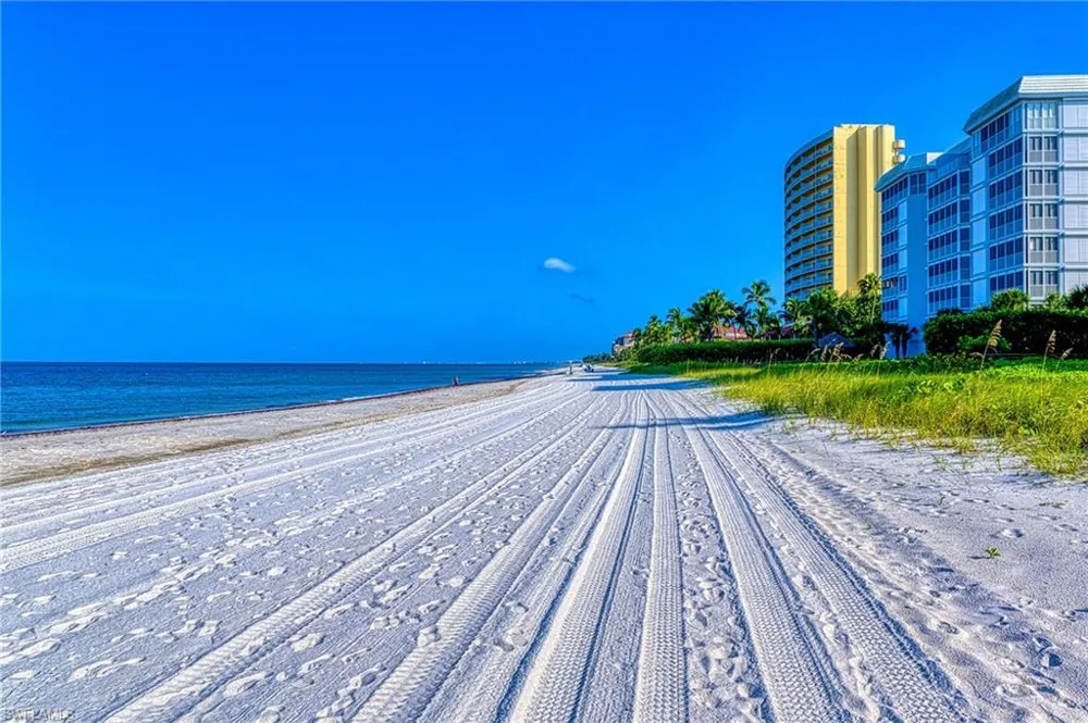661 Windsurf Lane #A-202 Naples, FL 34108