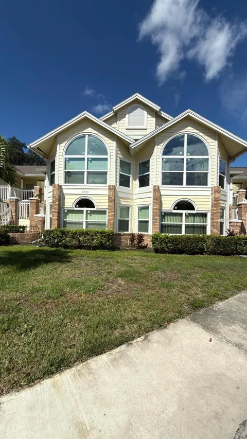 5009 LAGUNA BAY CIRCLE #41