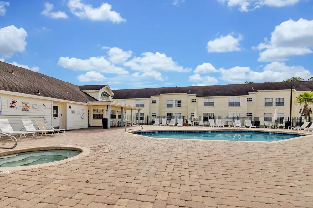 5009 LAGUNA BAY CIRCLE #41 Kissimmee, FL 34746