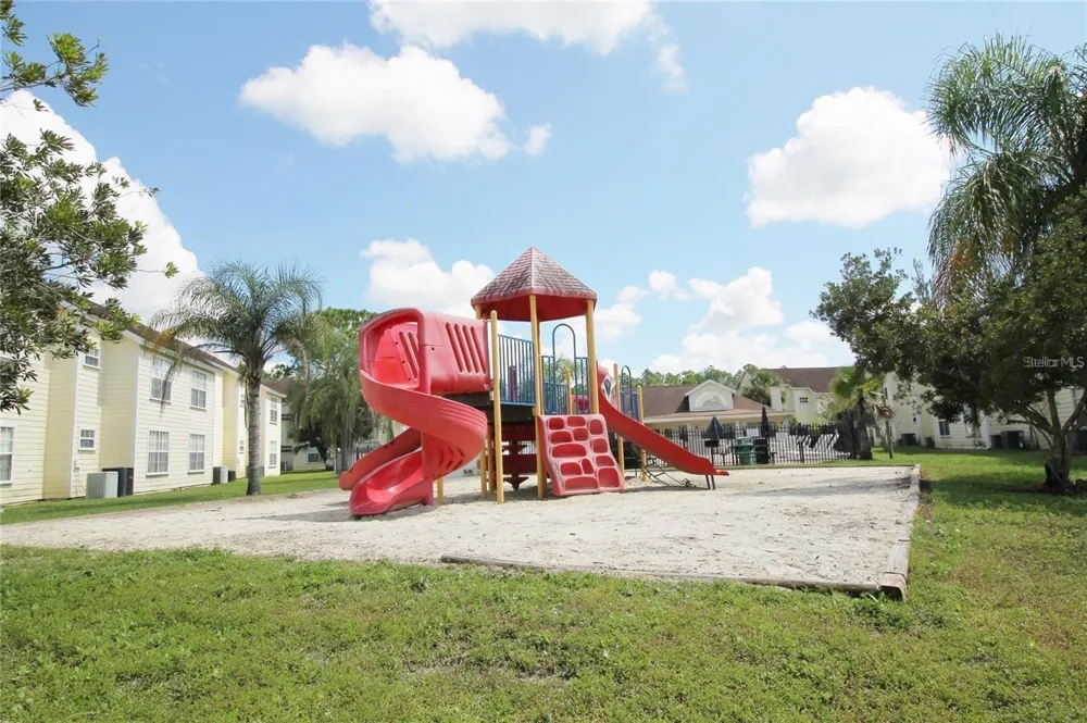 5009 LAGUNA BAY CIRCLE #41 Kissimmee, FL 34746