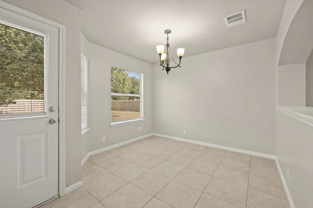 502 Garrett Court Hutto, TX 78634