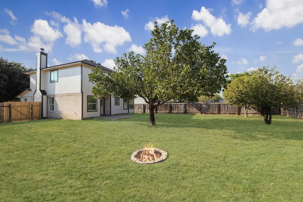 502 Garrett Court Hutto, TX 78634