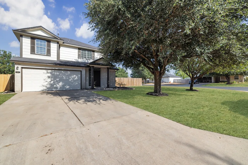 502 Garrett Court Hutto, TX 78634