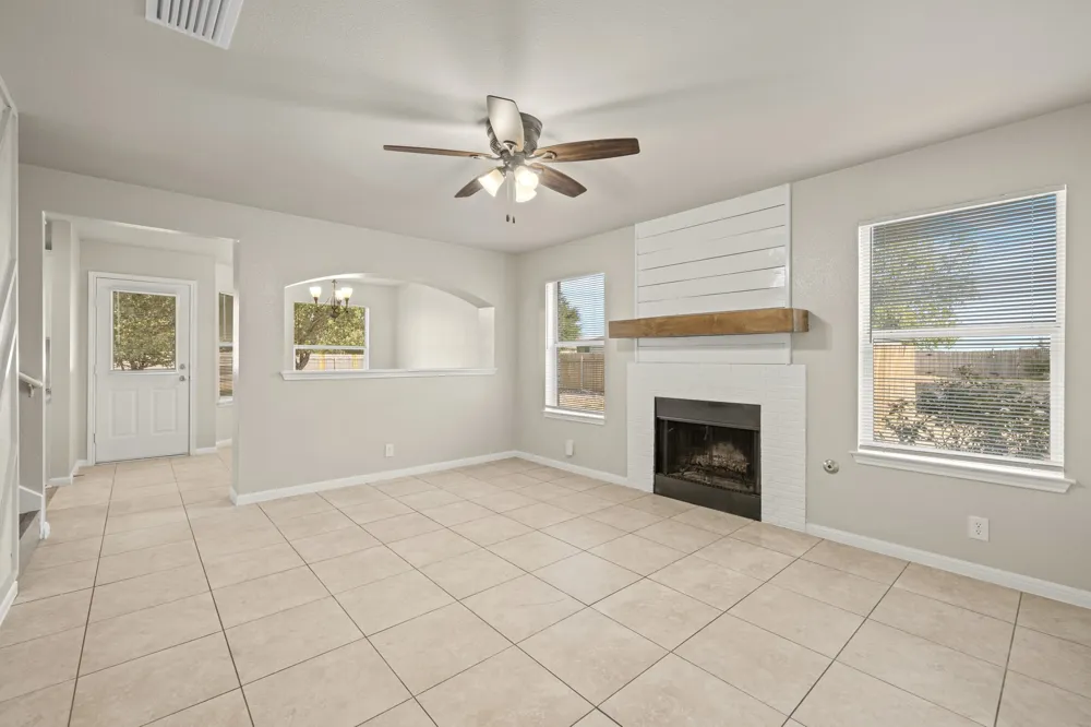 502 Garrett Court Hutto, TX 78634