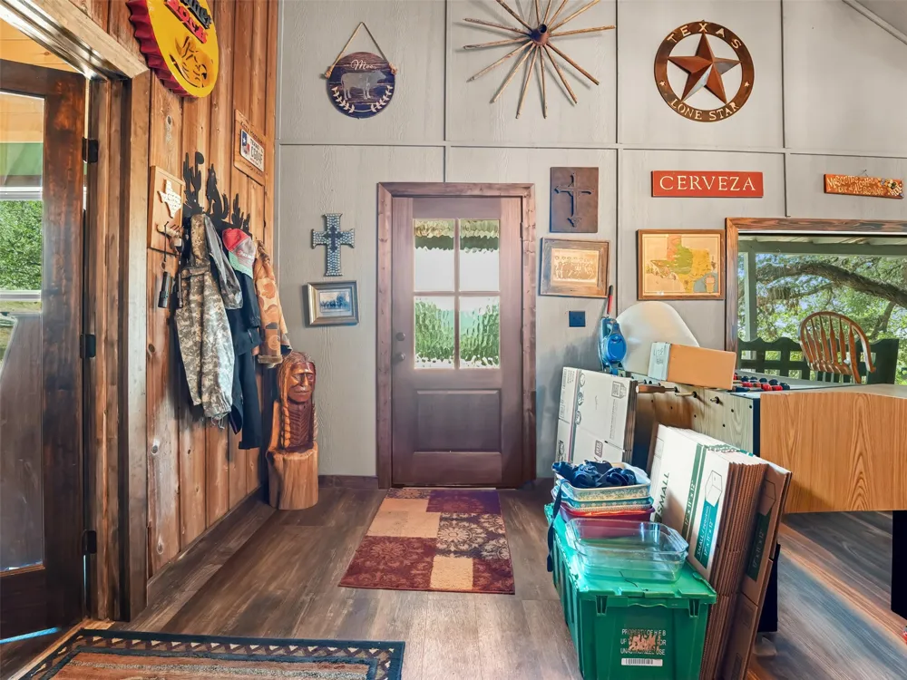 1850 W Ranch Road 337 Leakey, TX 78873