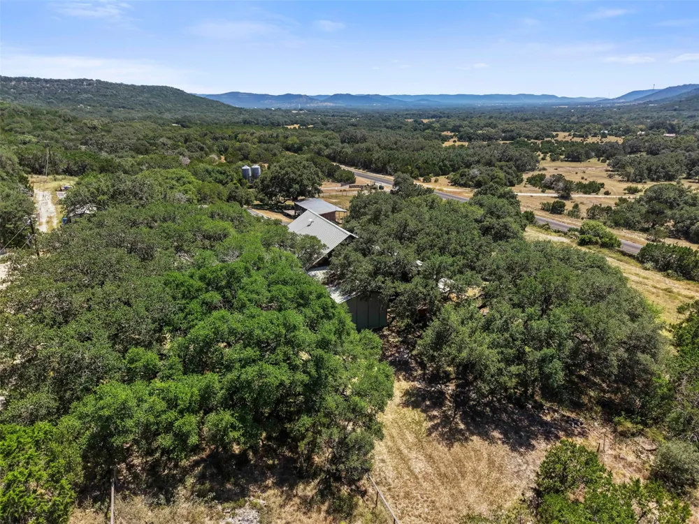 1850 W Ranch Road 337 Leakey, TX 78873