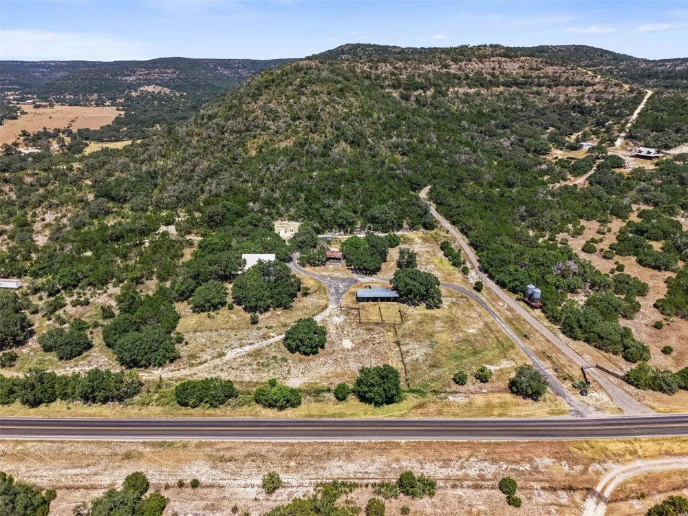 1850 W Ranch Road 337 Leakey, TX 78873