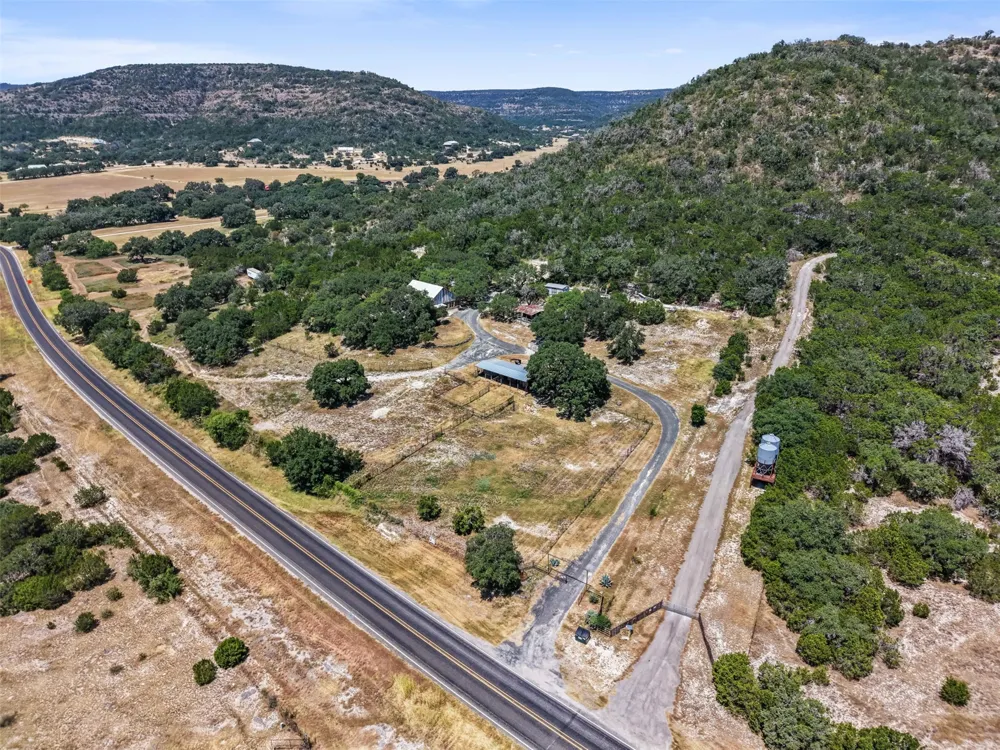 1850 W Ranch Road 337 Leakey, TX 78873