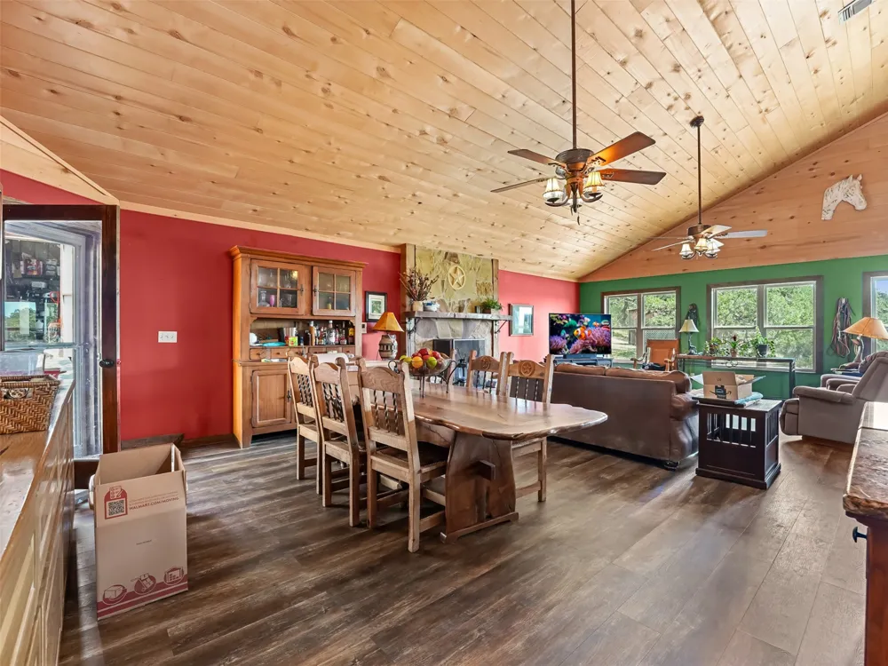 1850 W Ranch Road 337 Leakey, TX 78873