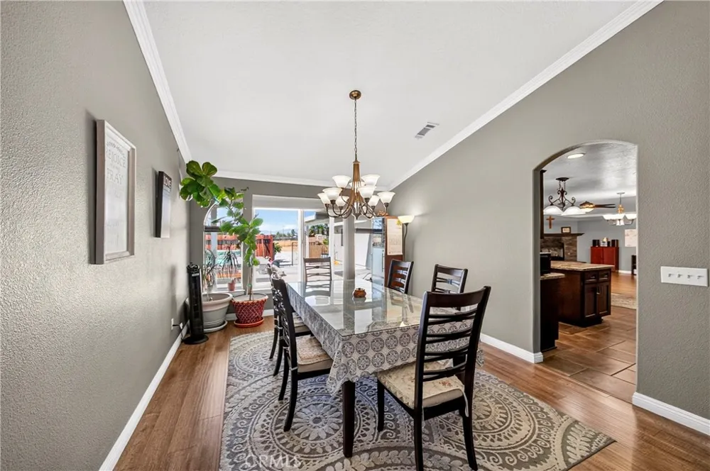 21031 Rancherias Apple Valley, CA 92307