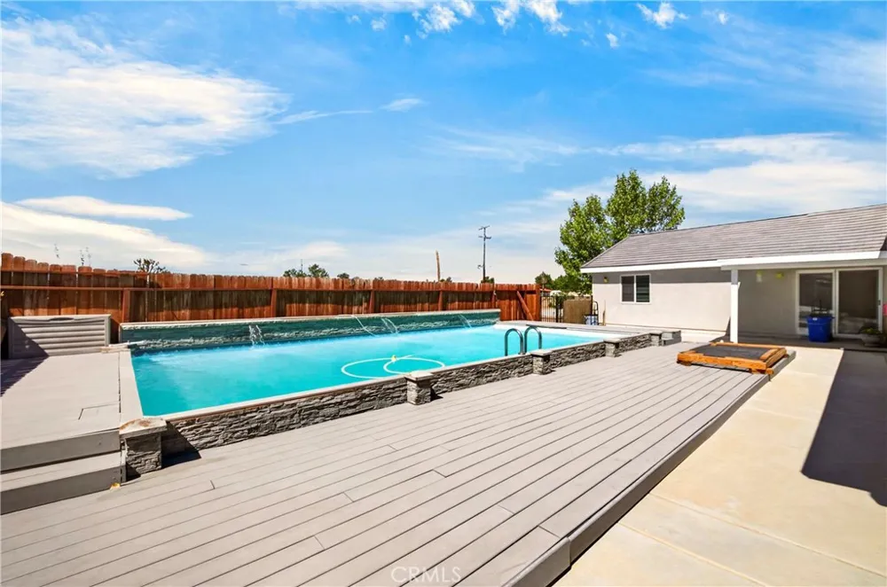 21031 Rancherias Apple Valley, CA 92307
