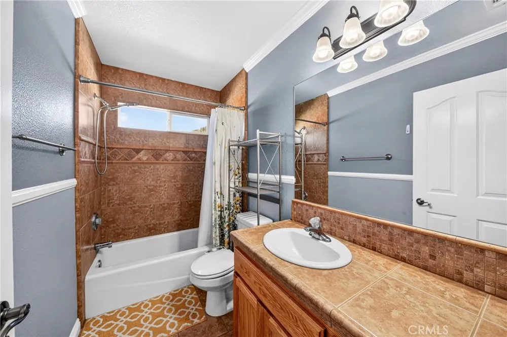 21031 Rancherias Apple Valley, CA 92307