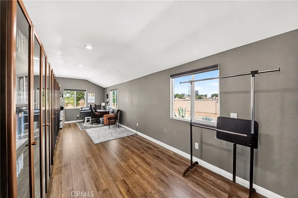 21031 Rancherias Apple Valley, CA 92307